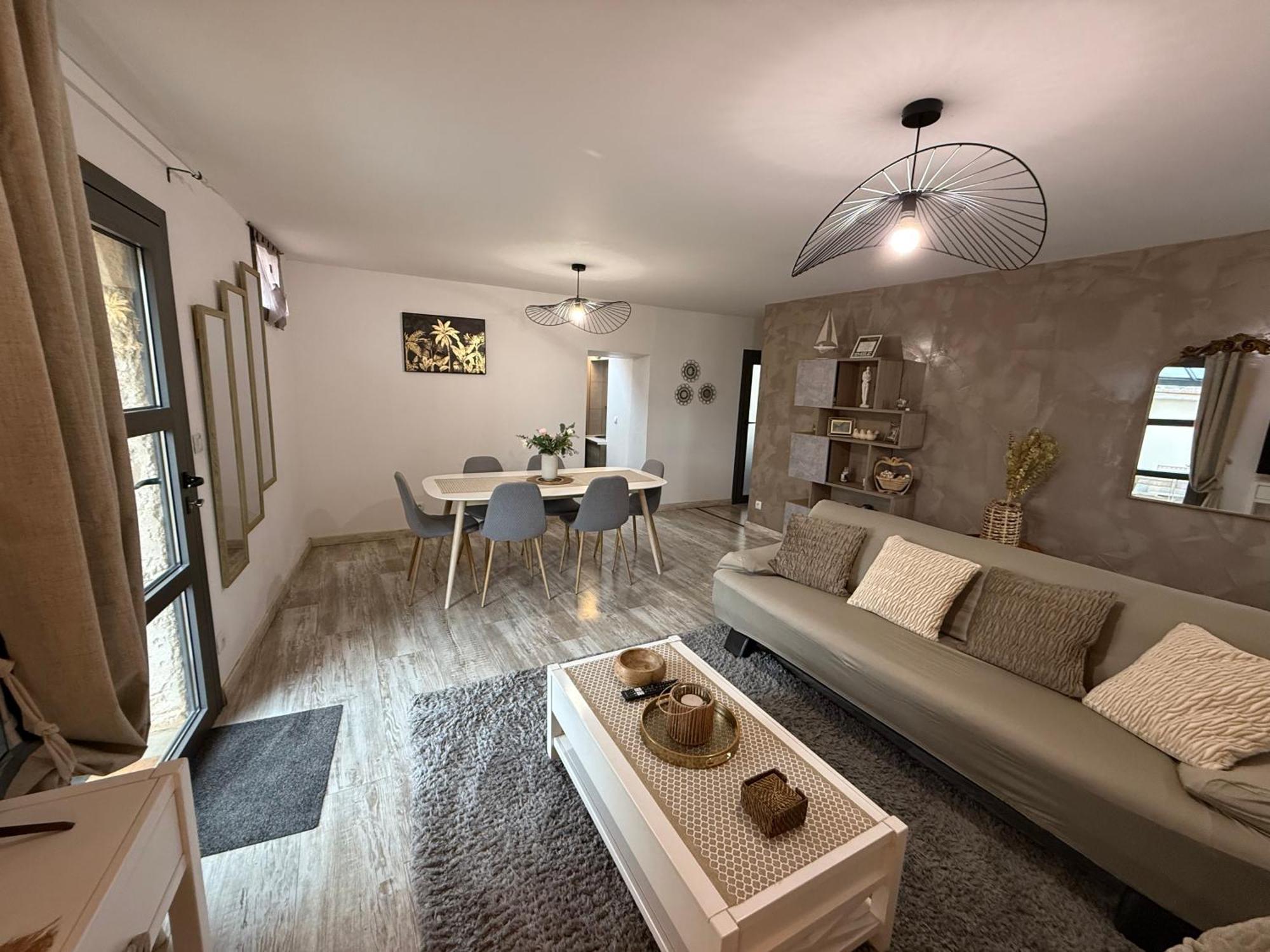 לה פוזן Au Calme, Confortable Avec Terrasse מראה חיצוני תמונה